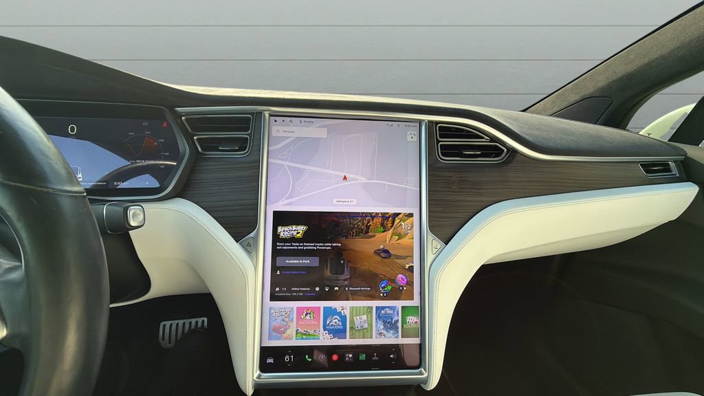 Used 2016 Tesla Model X Performance AWD/4WD image 14