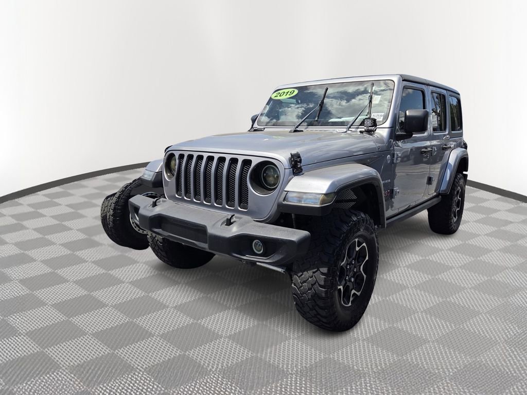 Used 2019 Jeep Wrangler Unlimited Sahara AWD/4WD image 3