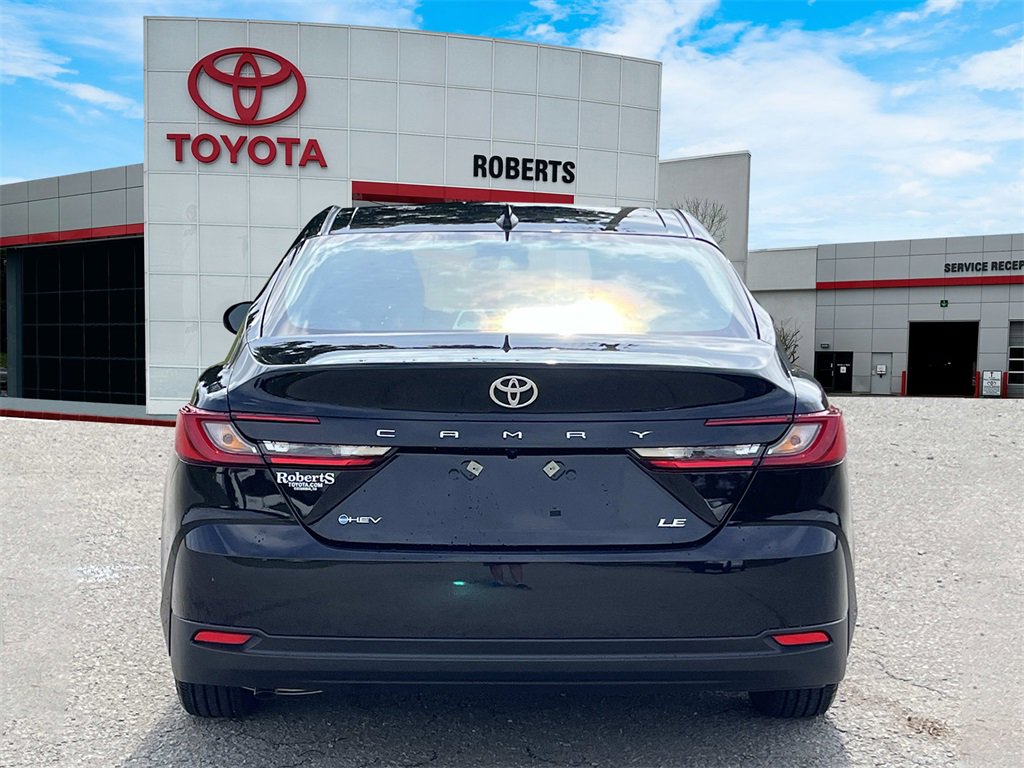 Used 2026 Toyota Camry LE image 6