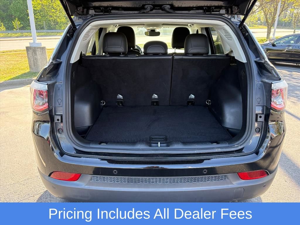 Used 2018 Jeep Compass Limited w/ Navigation Group AWD/4WD image 25