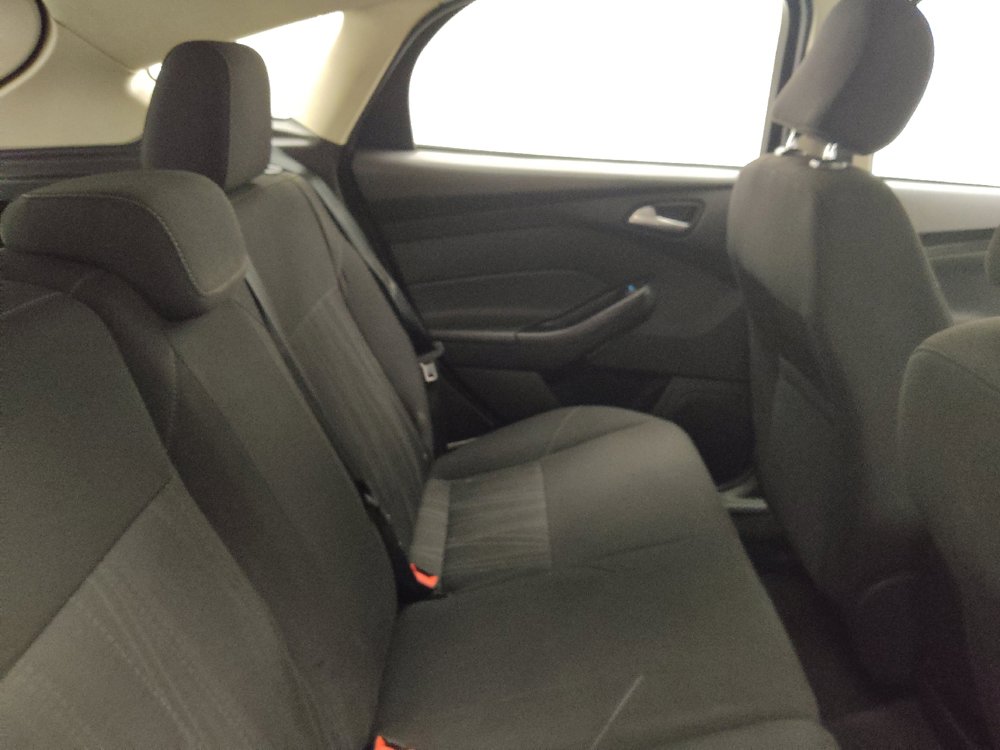 Used 2015 Ford Focus SE image 19