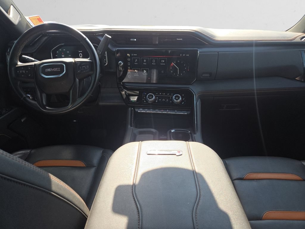 Used 2025 GMC Sierra 2500 AT4 AWD/4WD image 11
