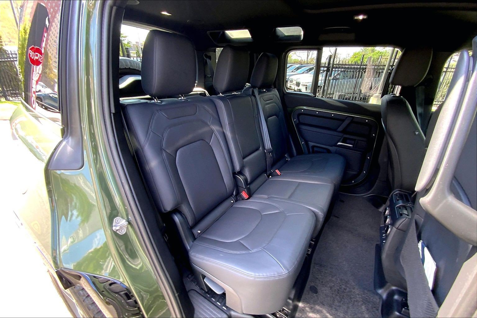 Certified 2026 Land Rover Defender 110 X-Dynamic SE AWD/4WD image 19