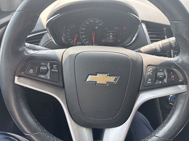 Used 2018 Chevrolet Trax LT w/ LT Convenience Package FWD image 39