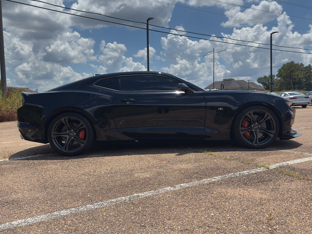 Used 2023 Chevrolet Camaro SS RWD image 3