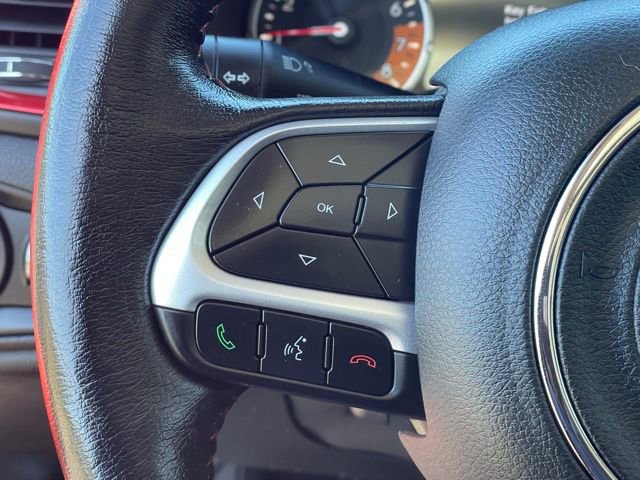 Used 2019 Jeep Renegade Trailhawk w/ Cold Weather Group II image 18