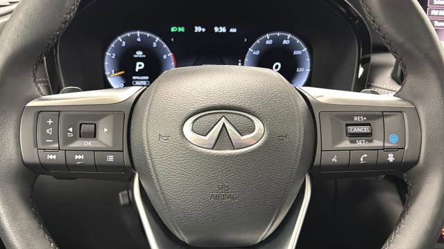 Used 2025 INFINITI QX60 Luxe AWD/4WD image 16