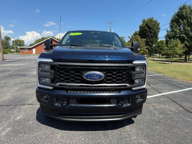 Used 2023 Ford F250 XLT w/ XLT Premium Package image 3