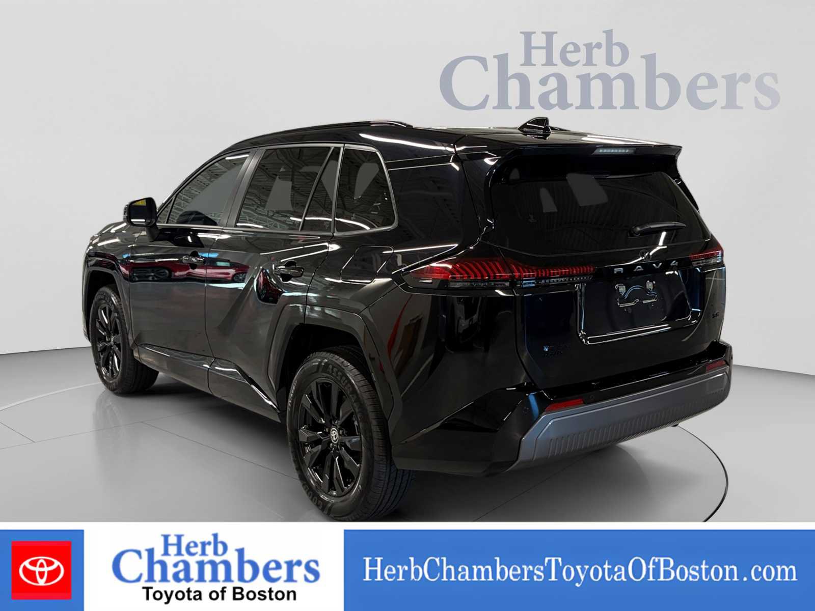 Used 2026 Toyota RAV4 SE AWD/4WD image 3
