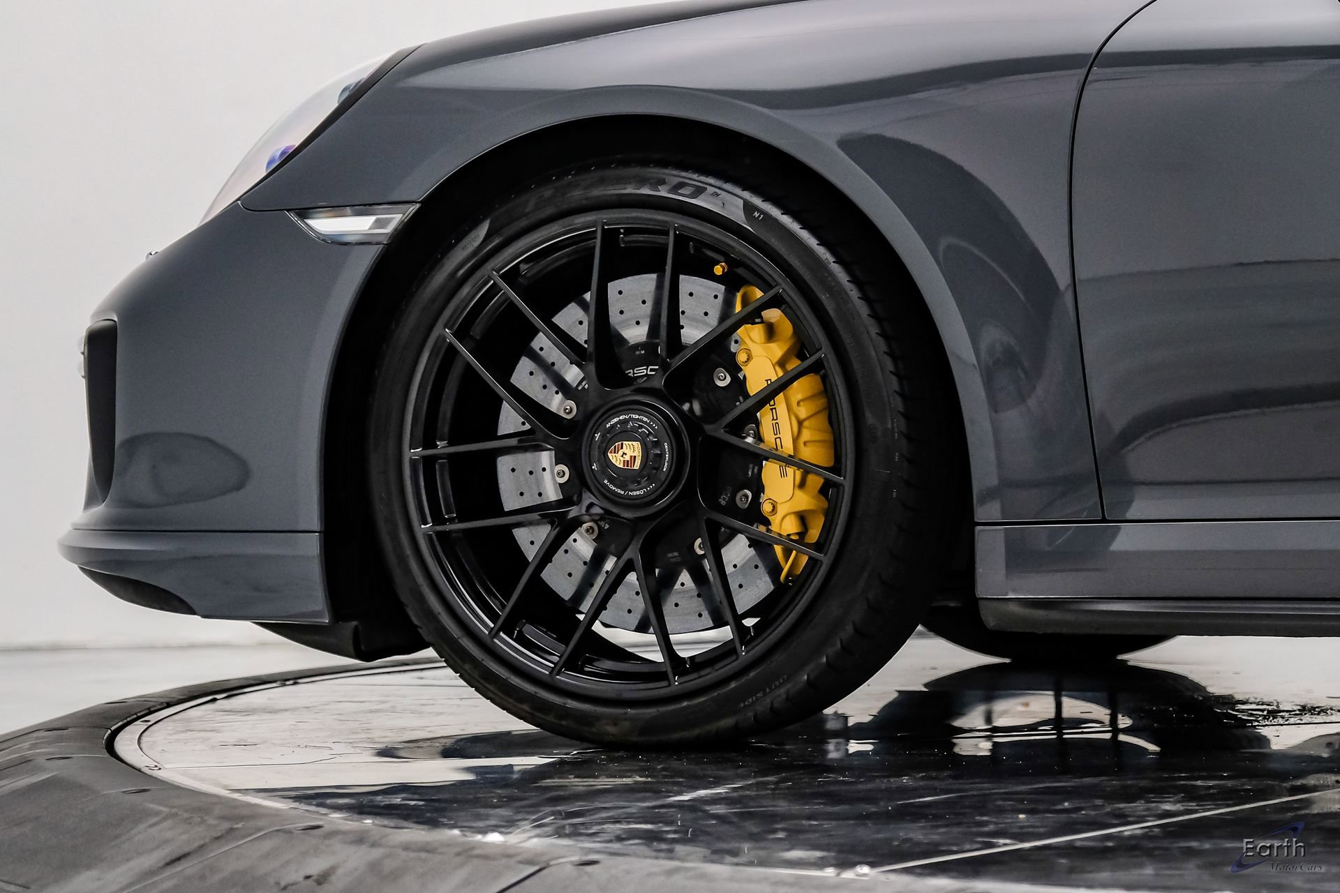 Used 2017 Porsche 911 Turbo S AWD/4WD image 97