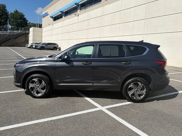 Used 2023 Hyundai Santa Fe SE AWD/4WD image 2