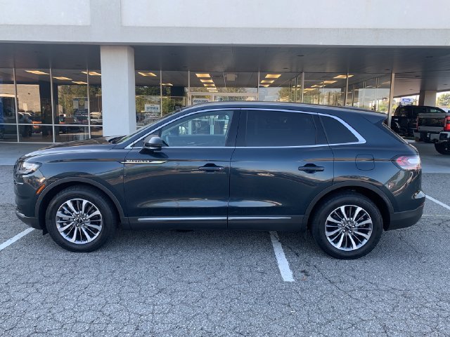 Used 2023 Lincoln Nautilus AWD w/ Premium Package image 8