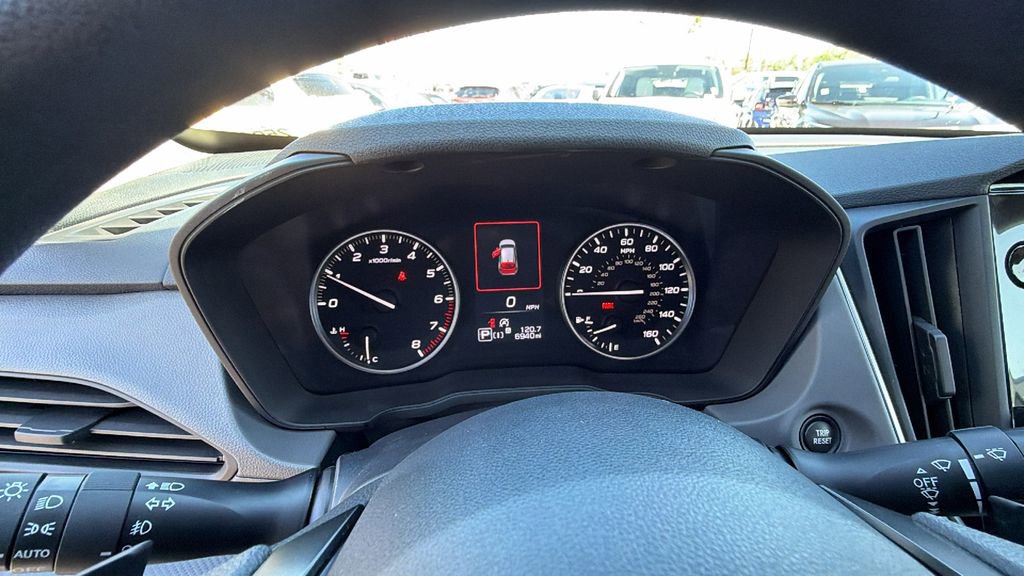 Used 2025 Subaru Crosstrek 2.0i Premium image 29