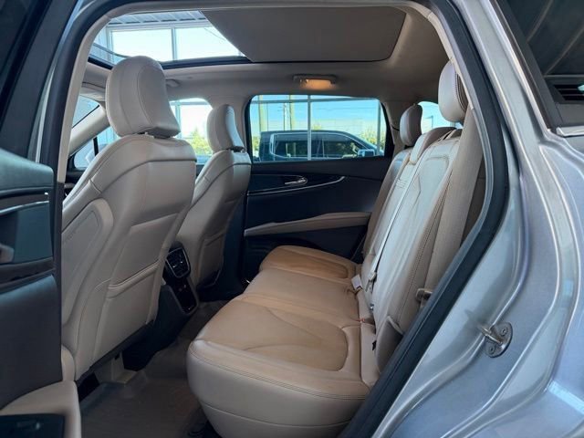 Used 2023 Lincoln Nautilus Reserve image 4