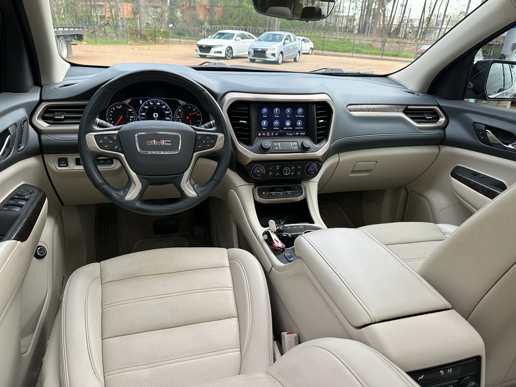 Used 2022 GMC Acadia Denali w/ Denali Ultimate Package image 12