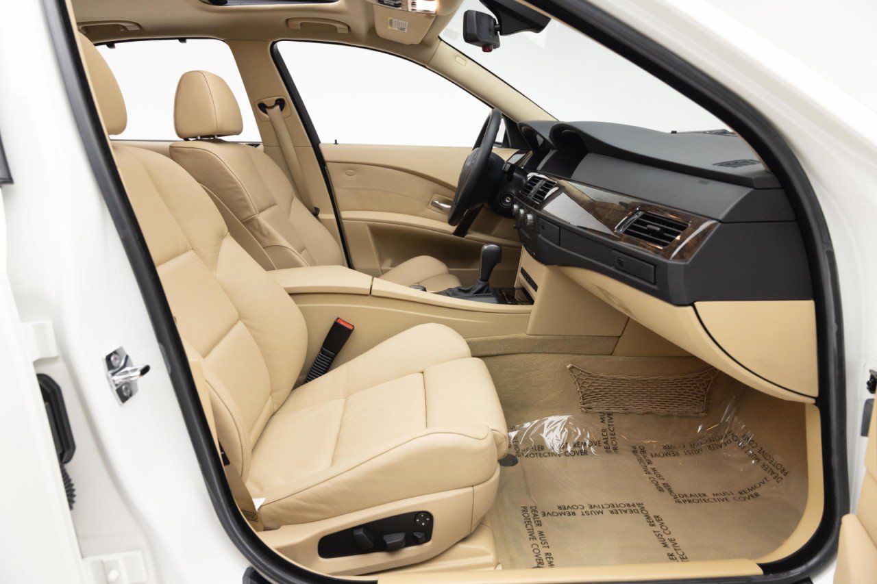 Used 2004 BMW 545i Sedan RWD image 4