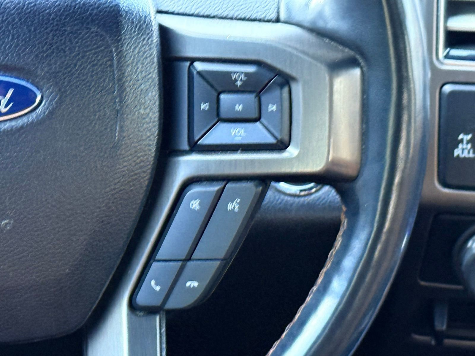 Used 2017 Ford F150 Limited AWD/4WD image 33
