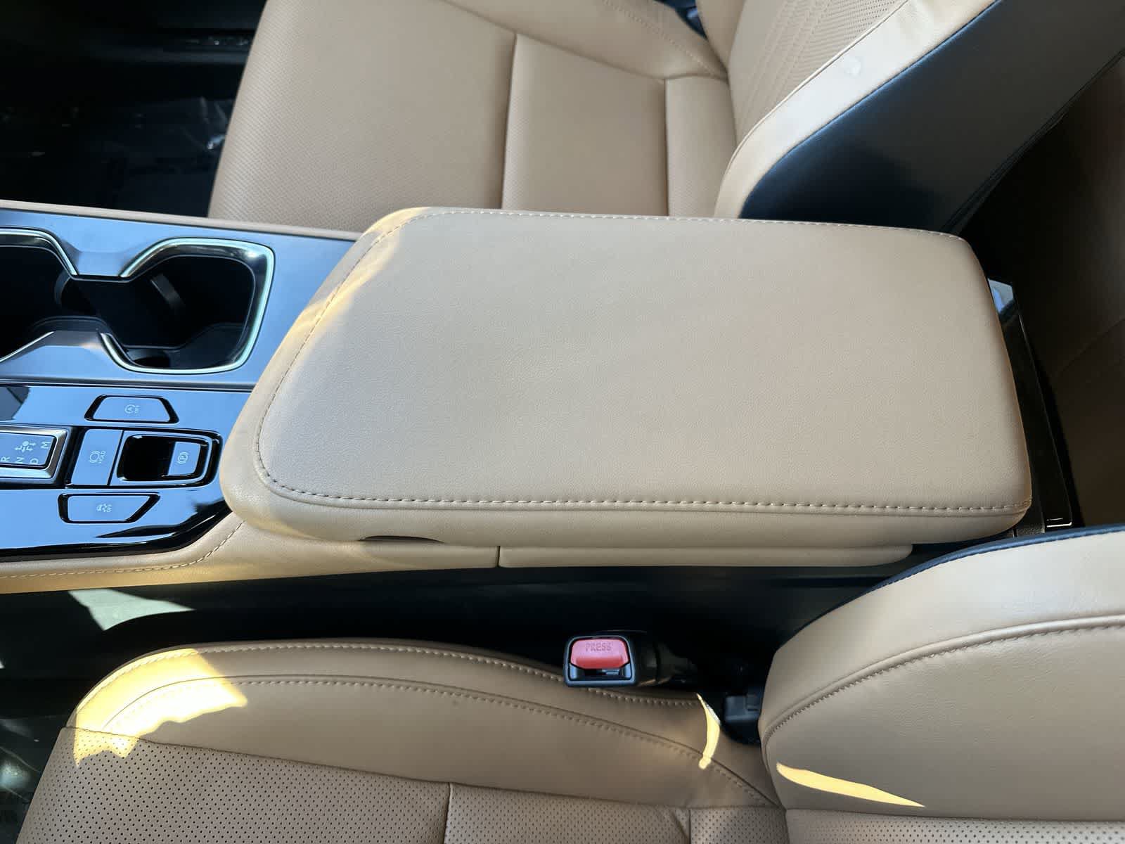 Used 2025 Lexus NX 250 FWD w/ Towing Package (2000 Lbs) image 22