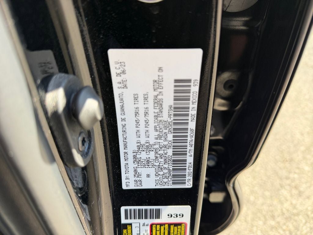 Certified 2023 Toyota Tacoma SR image 27