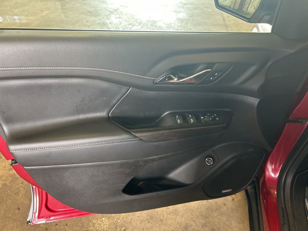 Used 2019 GMC Acadia SLT w/ LPO, Floor Liner Package image 13