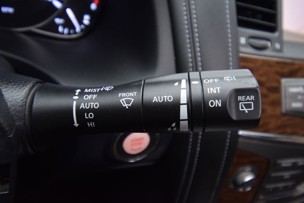 Used 2019 Nissan Armada SL w/ Premium Package image 38