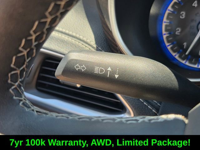 Used 2022 Chrysler Pacifica Limited w/ Uconnect Theater Family Group AWD/4WD image 32
