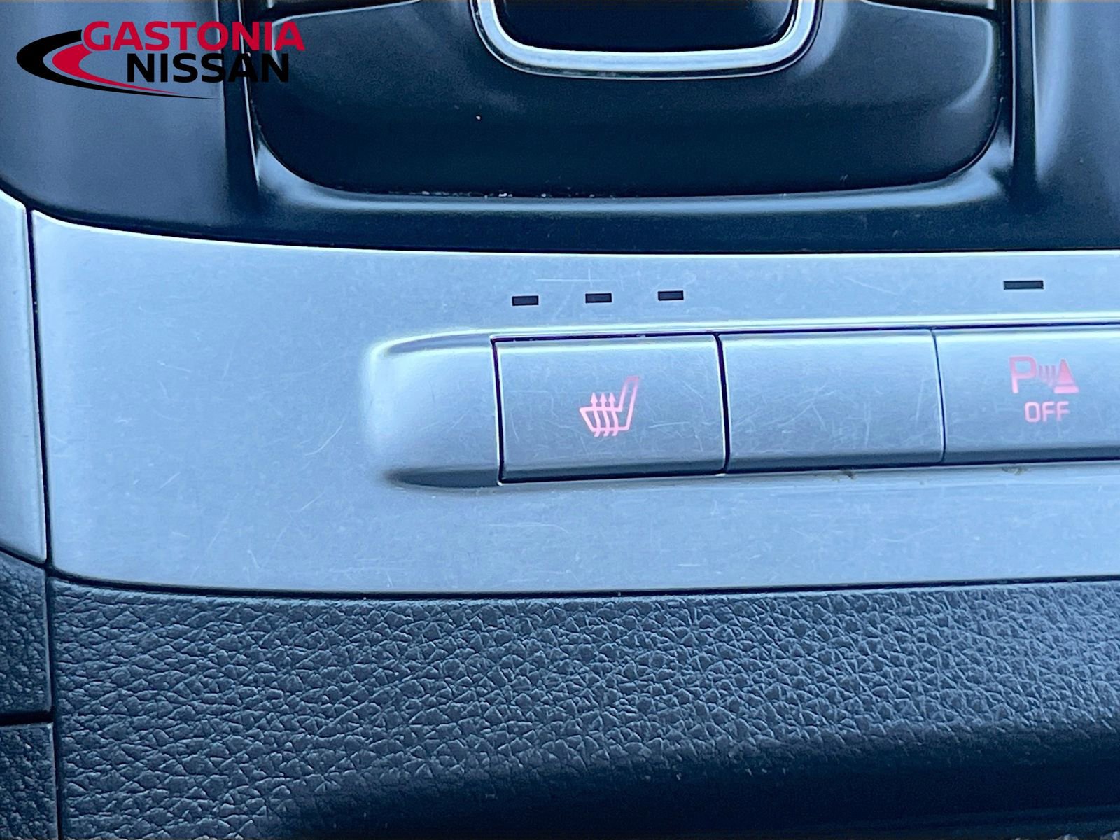 Used 2024 Kia Carnival LX image 26