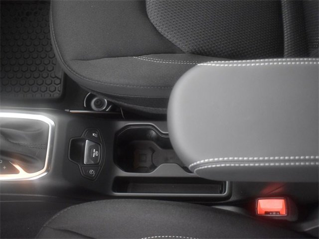 Used 2023 Jeep Renegade Latitude w/ Premium Group image 28