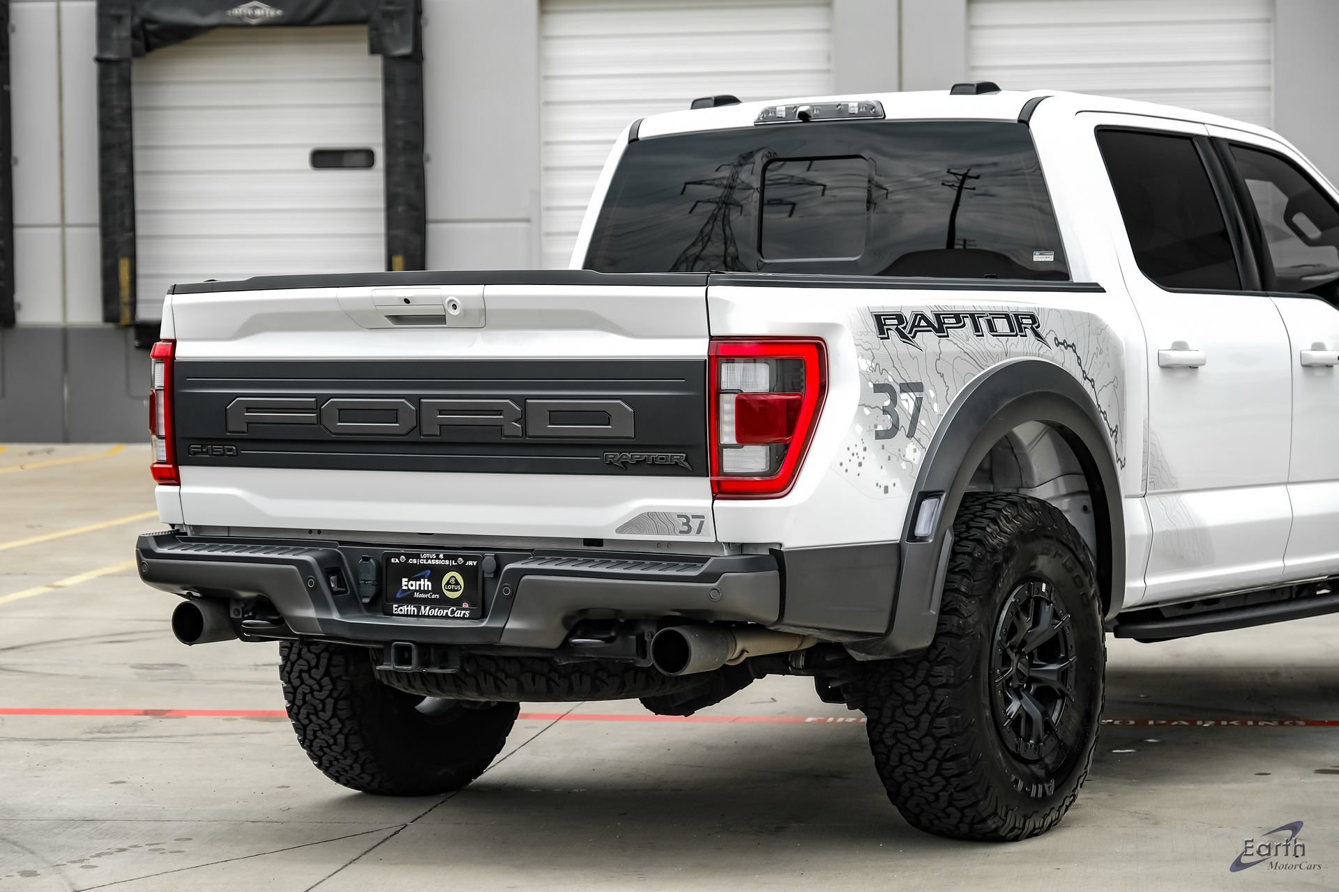 Used 2023 Ford F150 Raptor w/ Raptor 37 Performance Package AWD/4WD image 18