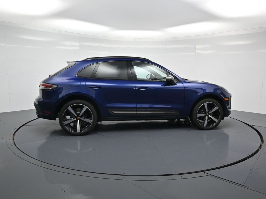 New 2025 Porsche Macan Turbo image 28