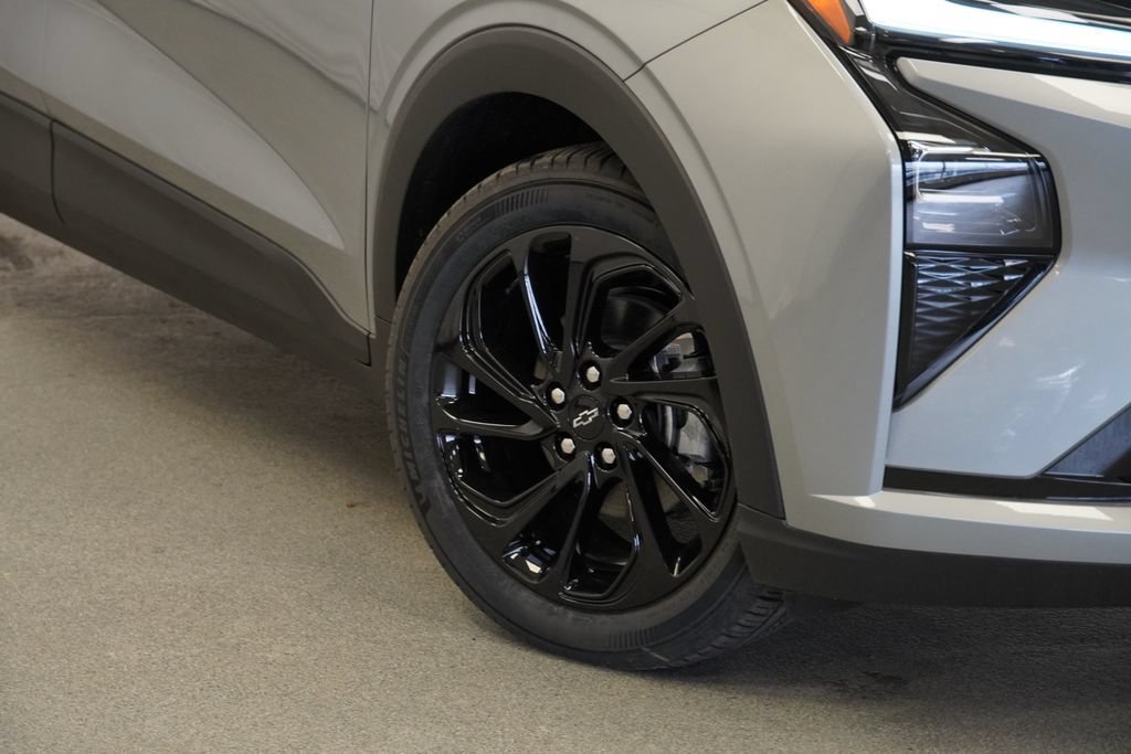 New 2027 Chevrolet Bolt RS w/ Technology Package FWD image 9