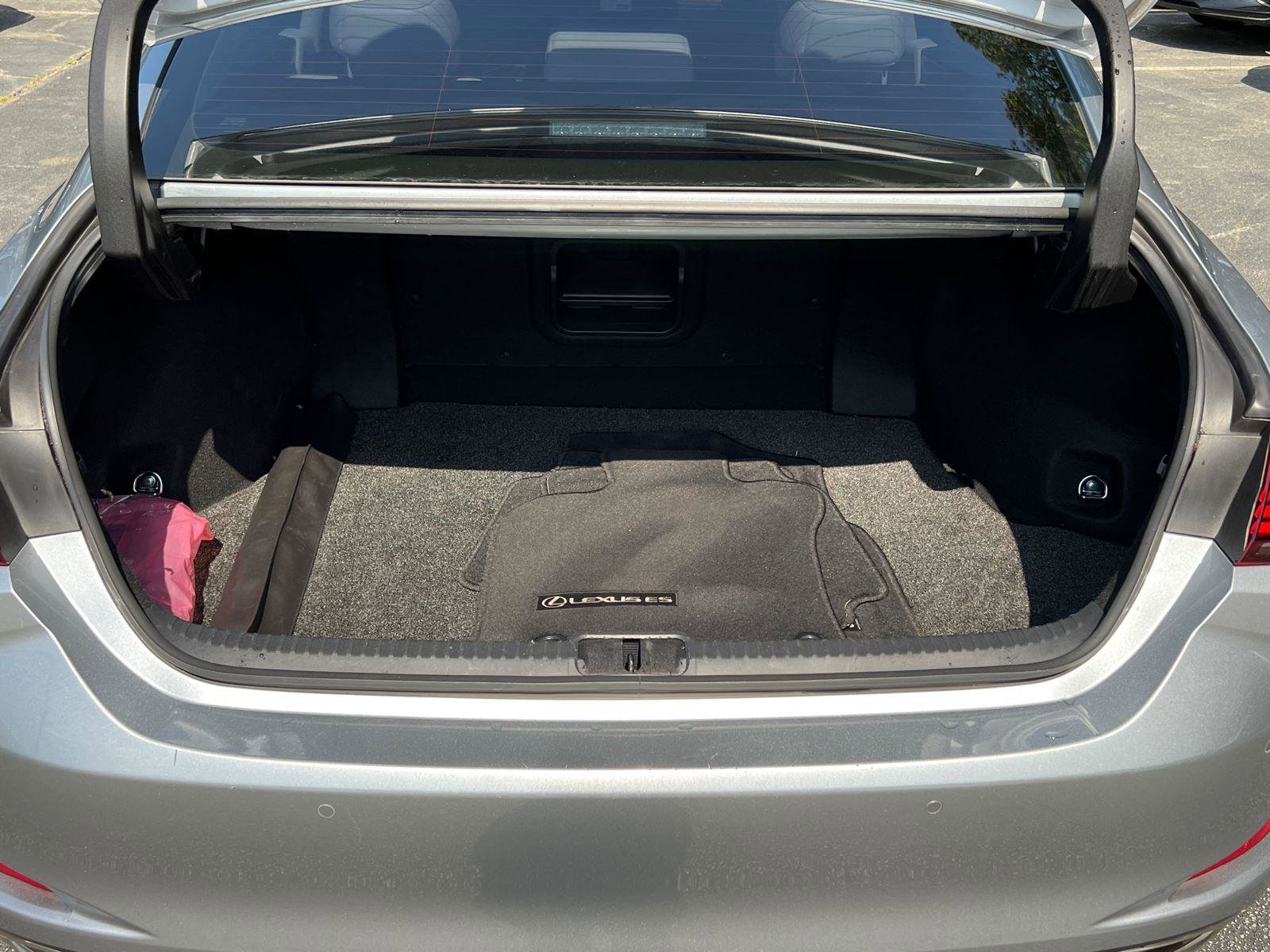 Certified 2023 Lexus ES 350 w/ Premium Package image 12