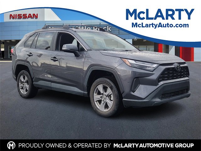 Used 2022 Toyota RAV4 XLE image 1