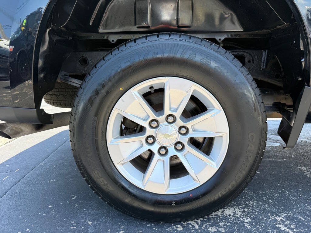 Used 2019 Chevrolet Silverado 1500 LT AWD/4WD image 32