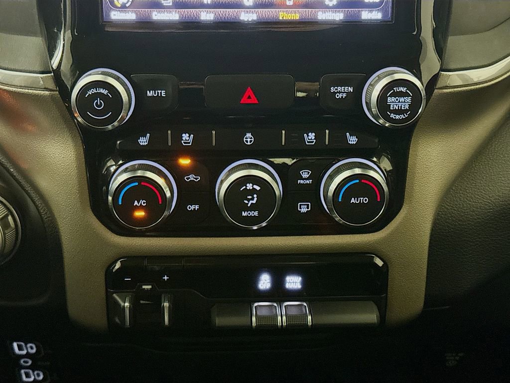 Used 2019 RAM 1500 Laramie w/ Bed Utility Group image 17