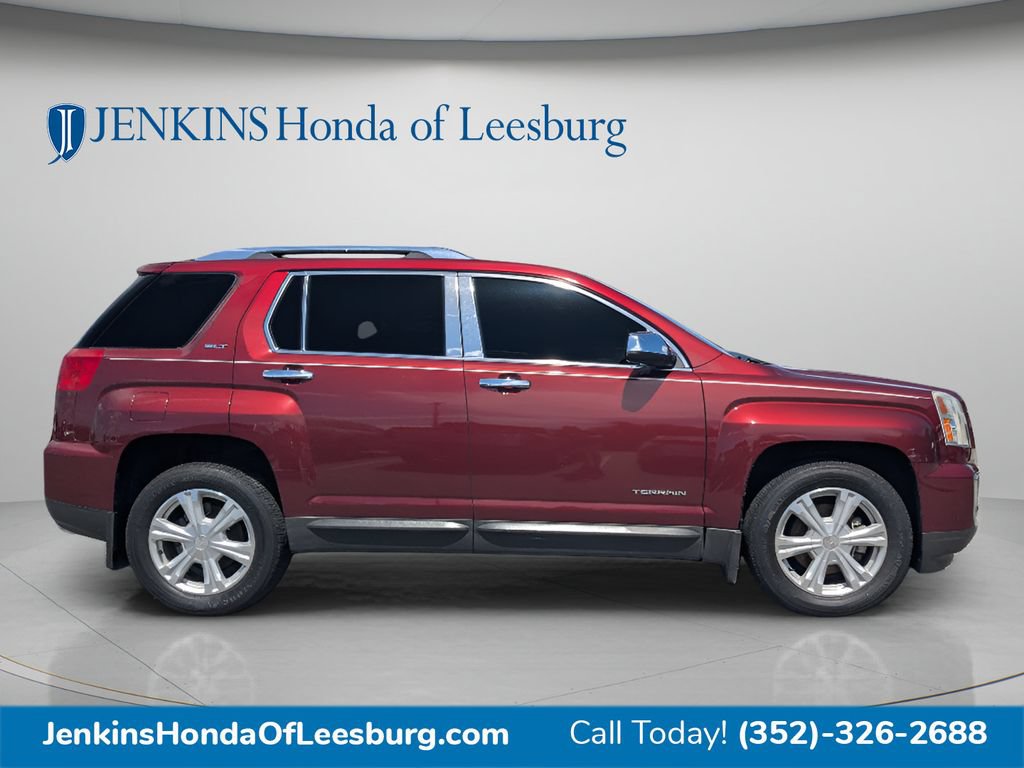 Used 2017 GMC Terrain SLT w/ Open Road Package FWD image 2
