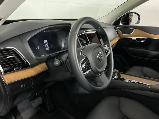 Certified 2025 Volvo XC90 B5 Plus w/ Protection Package AWD/4WD image 19
