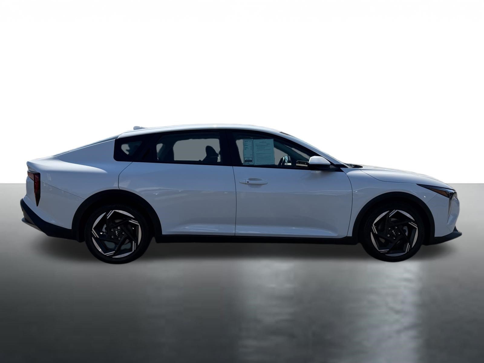 Certified 2025 Kia K4 GT-Line Turbo FWD image 9