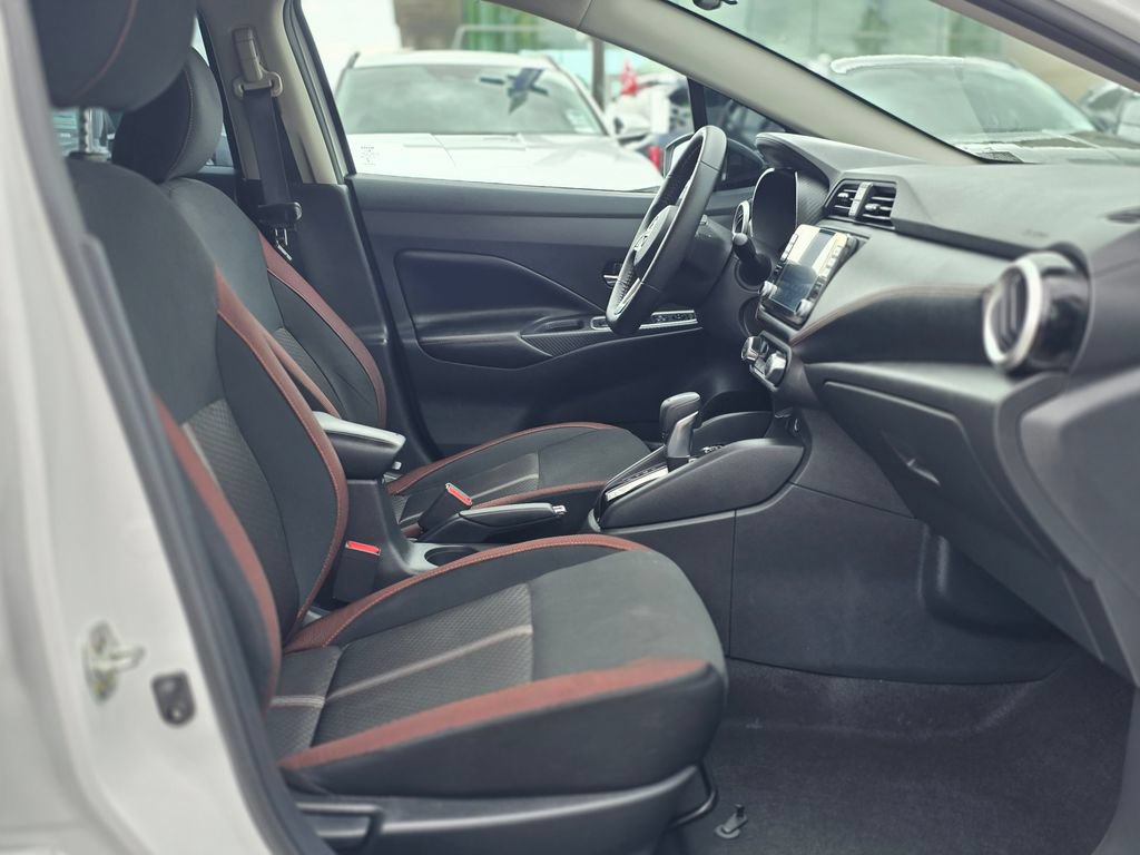 Used 2025 Nissan Versa SR w/ Trunk Package FWD image 10