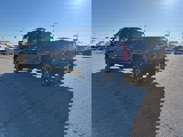 Used 2023 Toyota Tundra Limited image 5