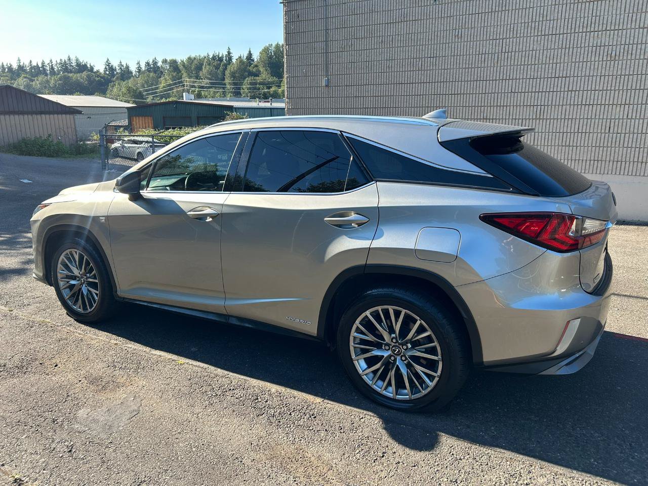 Used 2017 Lexus RX 450h F Sport w/ Accessory Package AWD/4WD image 7