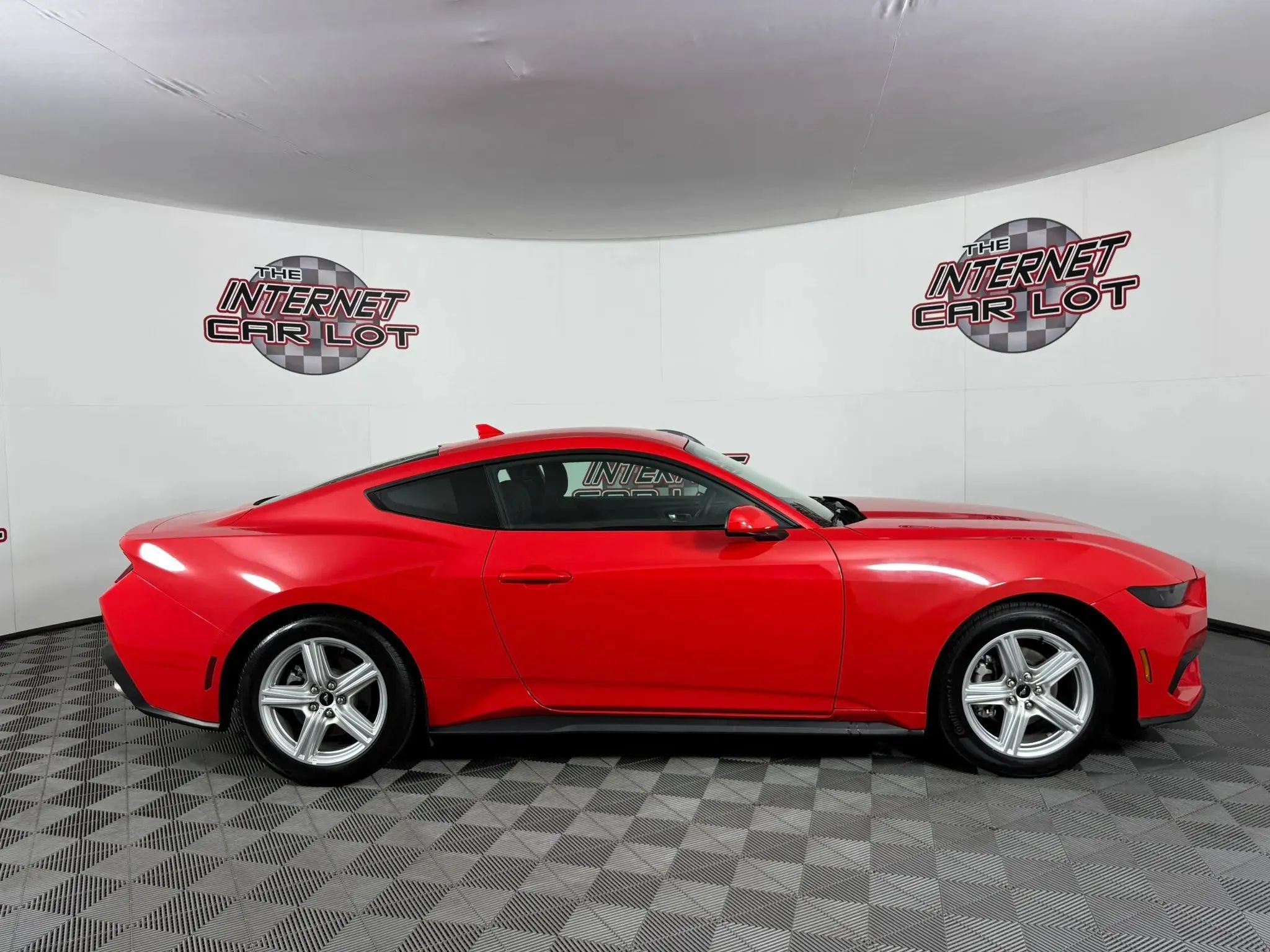 Used 2026 Ford Mustang Coupe RWD image 8