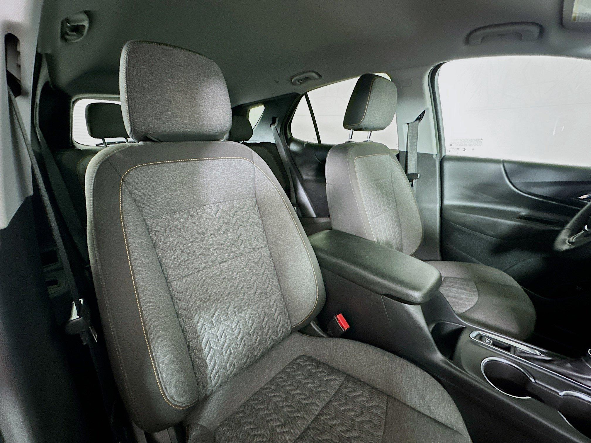 Used 2024 Chevrolet Equinox LT FWD image 25