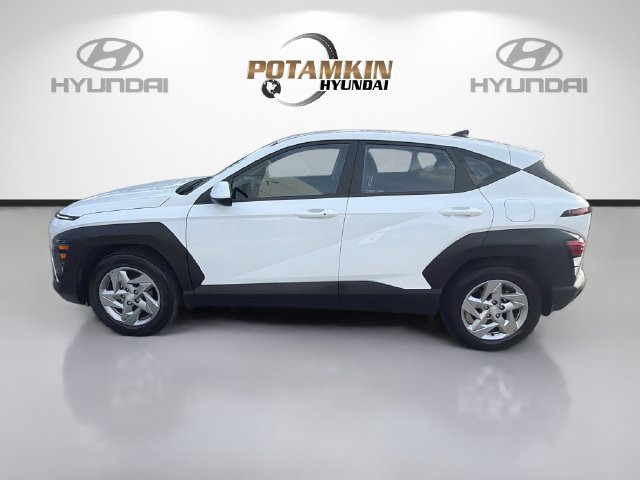 Certified 2025 Hyundai Kona SE FWD image 9