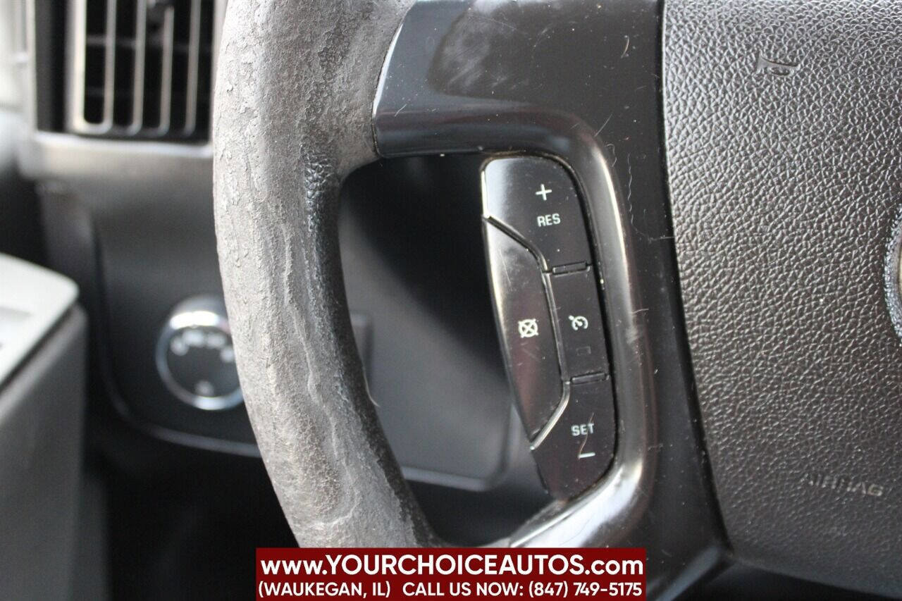 Used 2011 Chevrolet Express 1500 image 32