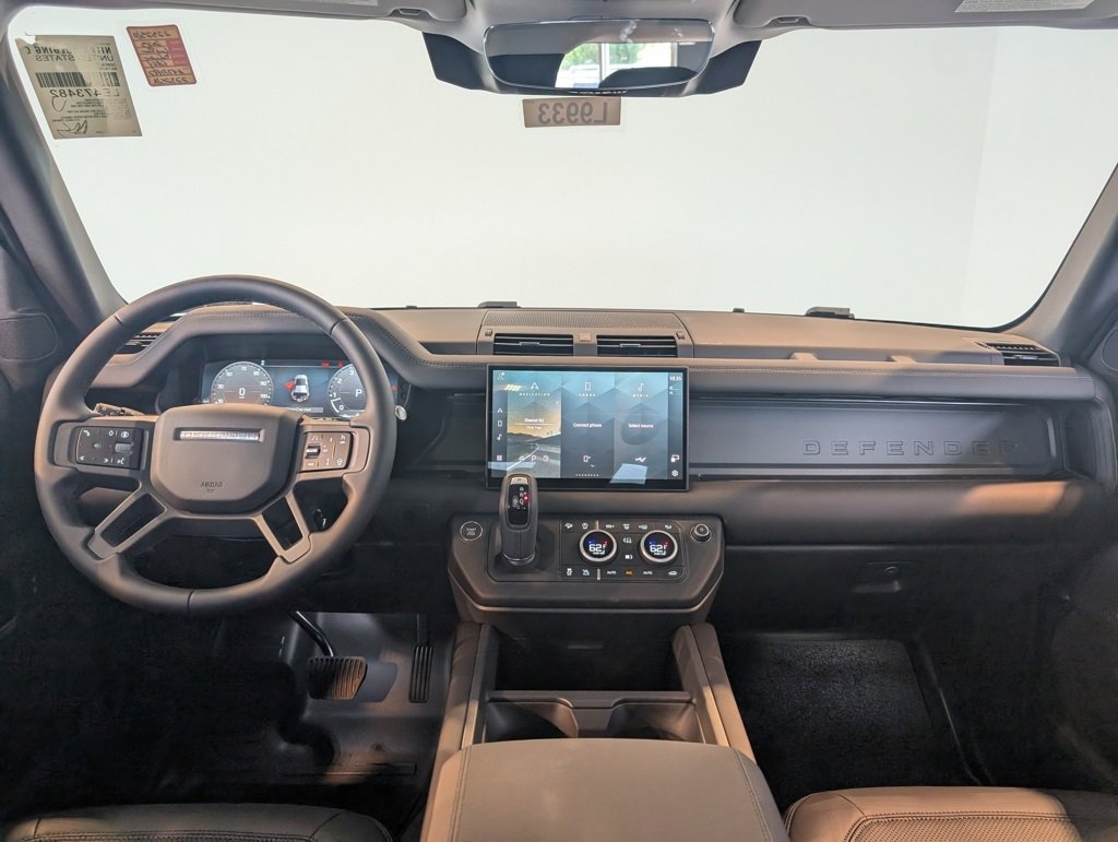 New 2025 Land Rover Defender 110 S image 13