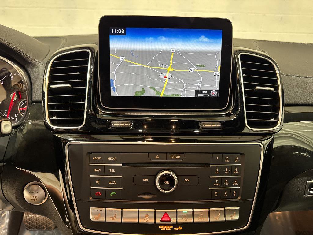 Used 2018 Mercedes-Benz GLS 450 4MATIC image 43