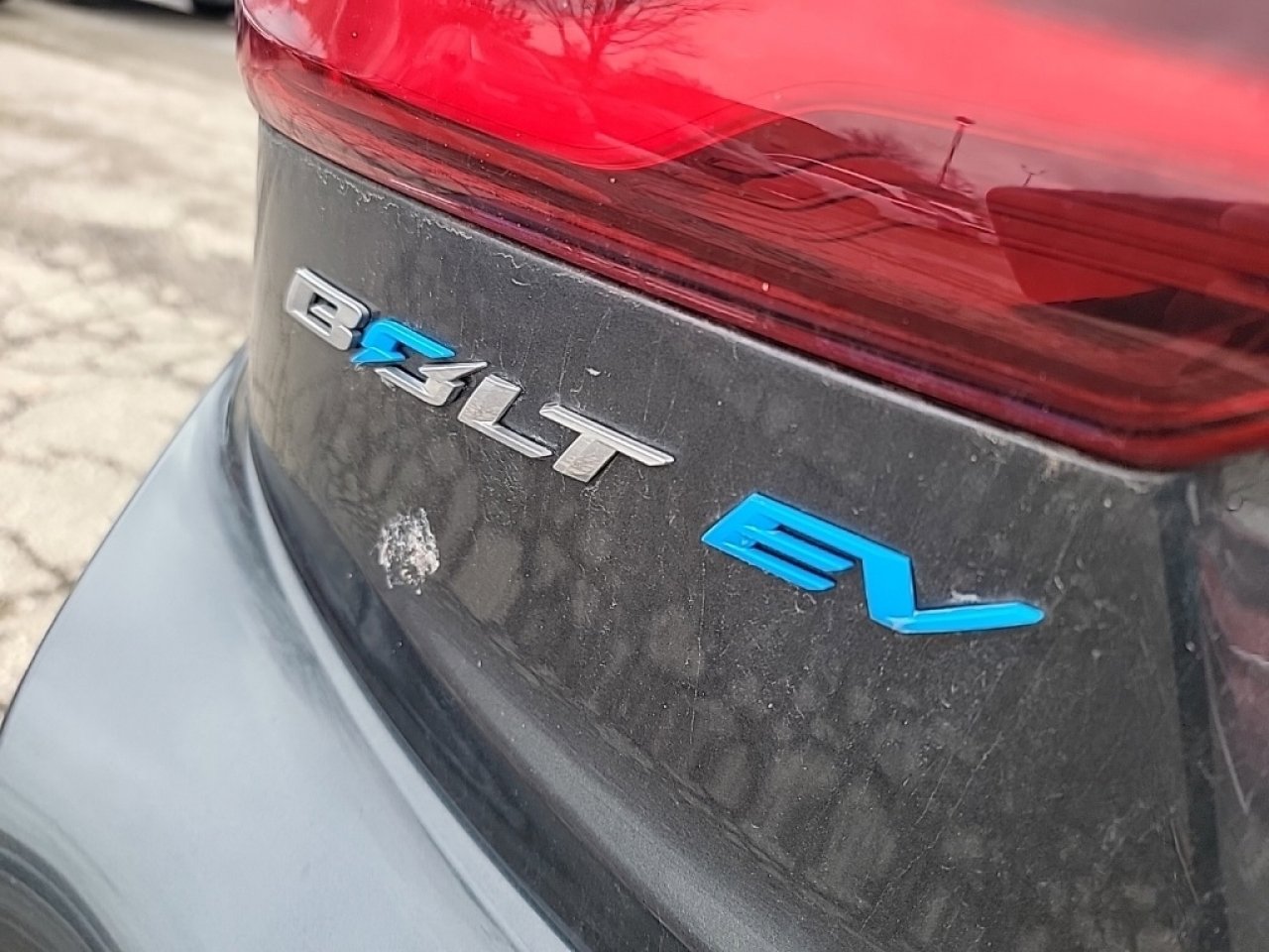 Used 2020 Chevrolet Bolt LT image 4