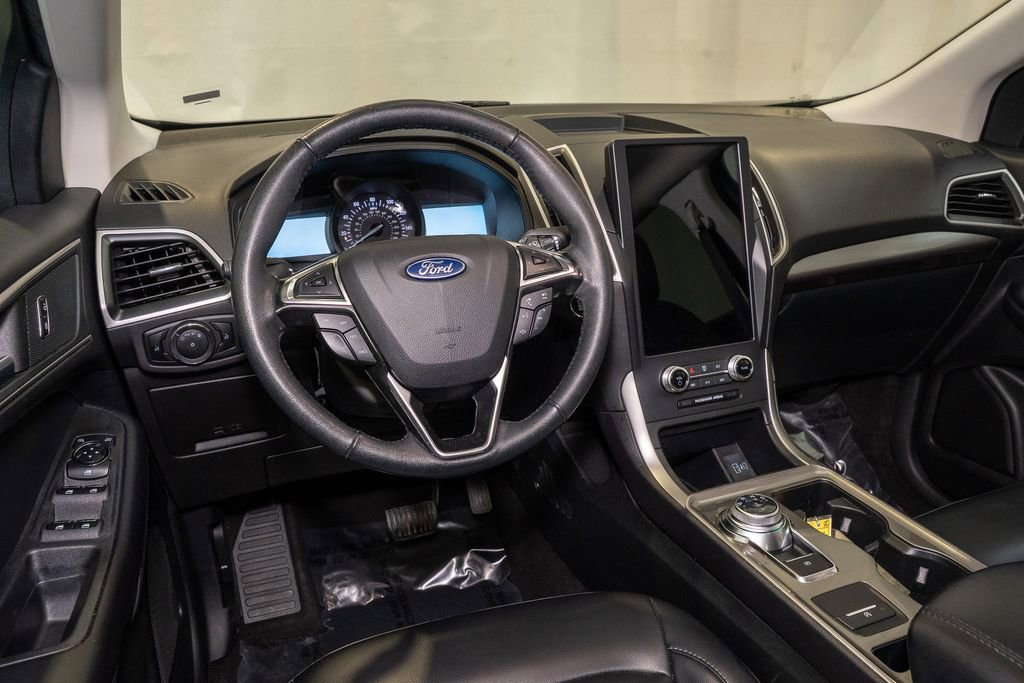 Used 2024 Ford Edge SEL image 6