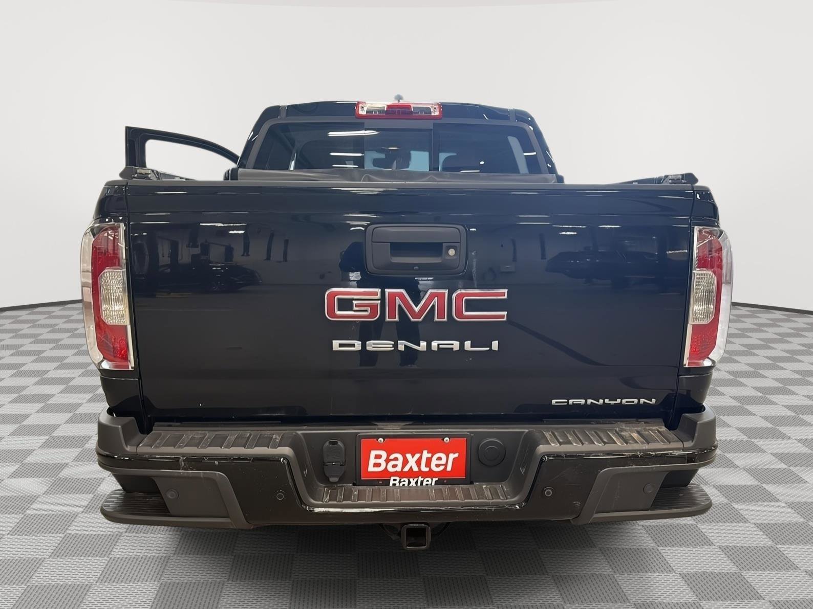 Used 2021 GMC Canyon Denali image 23